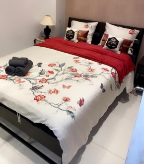 Larnaca Room, 50m to the Finikoudes beach